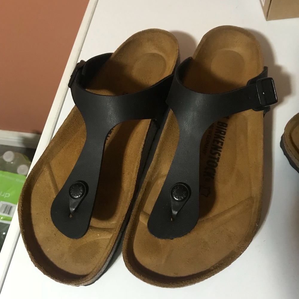 Women’s sandals
